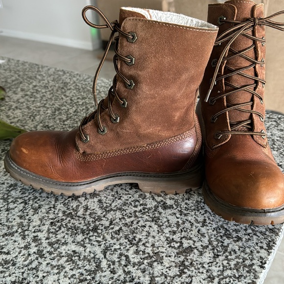 Timberland Boots - Picture 2 of 6